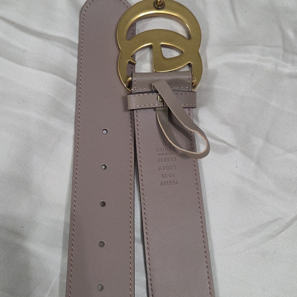 Gucci Taupe Pink Leather Belt with Gold Double G Buckle - Picture 7 of 16
